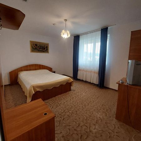Hotel Steaua Nordului Târgu Neamț Zewnętrze zdjęcie