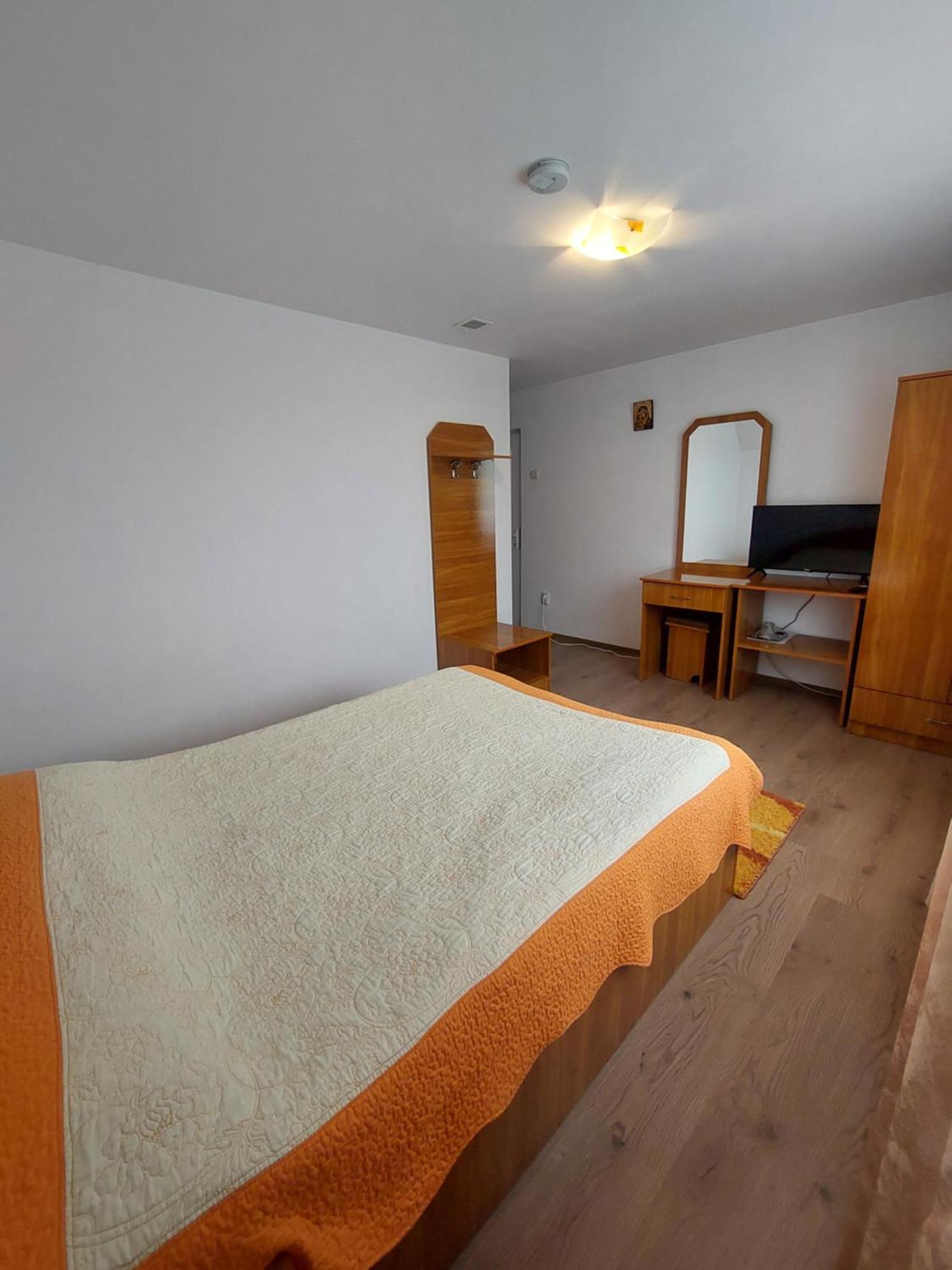 Hotel Steaua Nordului Târgu Neamț Zewnętrze zdjęcie
