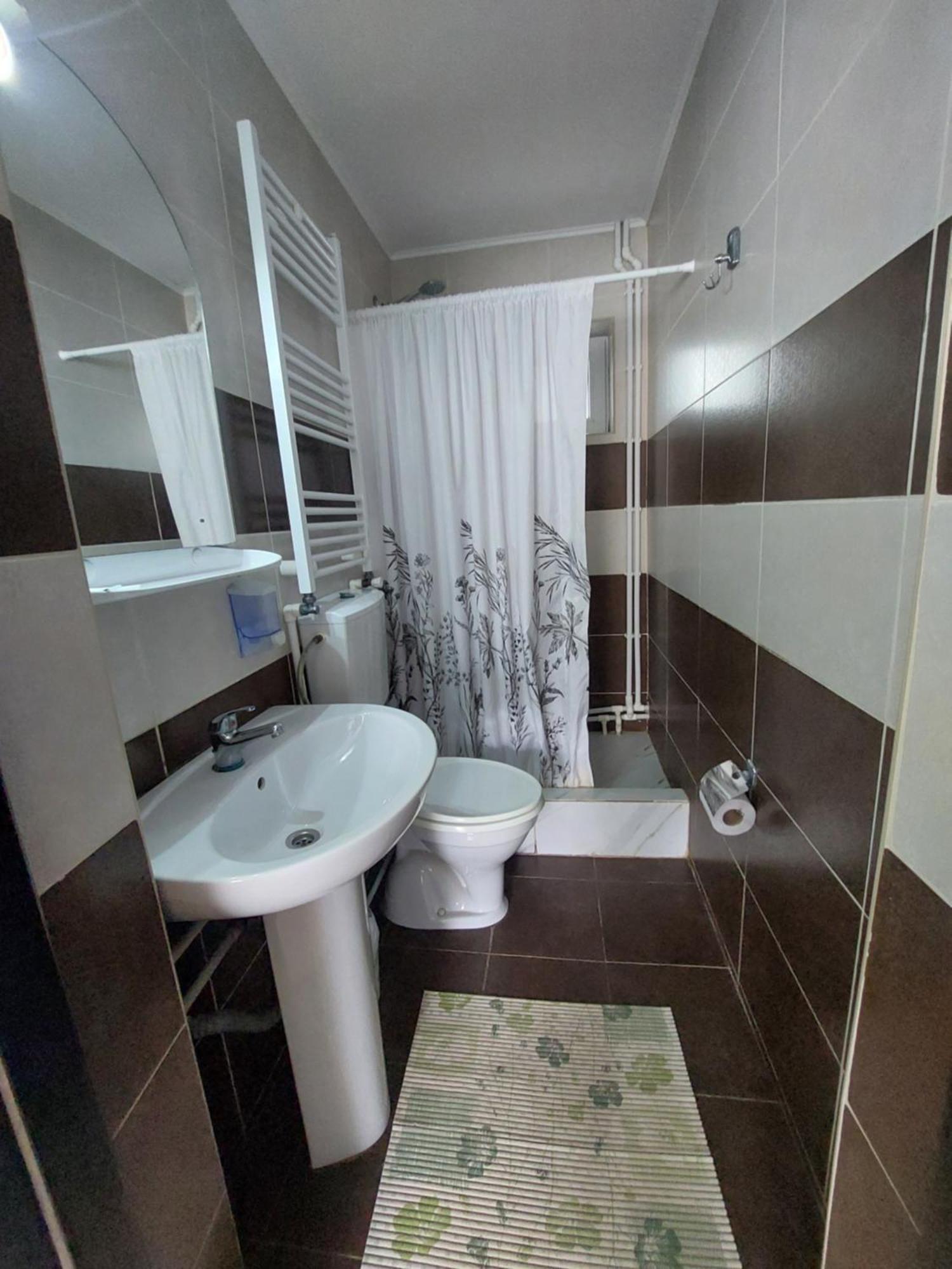 Hotel Steaua Nordului Târgu Neamț Zewnętrze zdjęcie